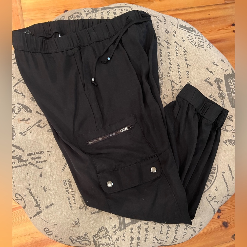 Banana Republic Size M black cargo pants with drawstring waist.